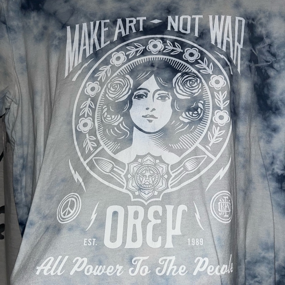 Obey “Make Art Not War” Tee